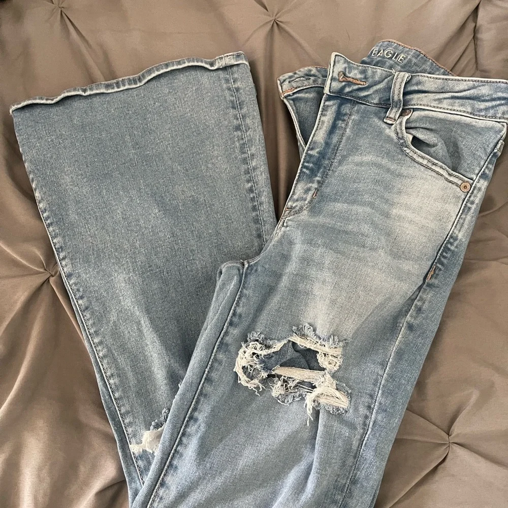 American Eagle Outfitters Blue Flare Wide Leg Jeans - Picture 5 of 5